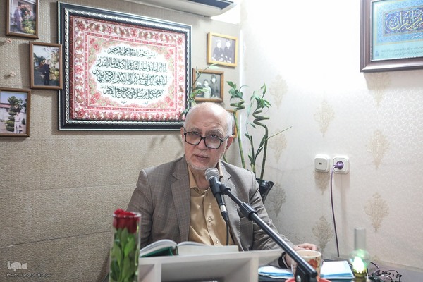 جشن روز معلم در جلسه آموزشی سیدمحسن موسوی‌بلده