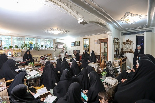 جشن روز معلم در جلسه آموزشی سیدمحسن موسوی‌بلده