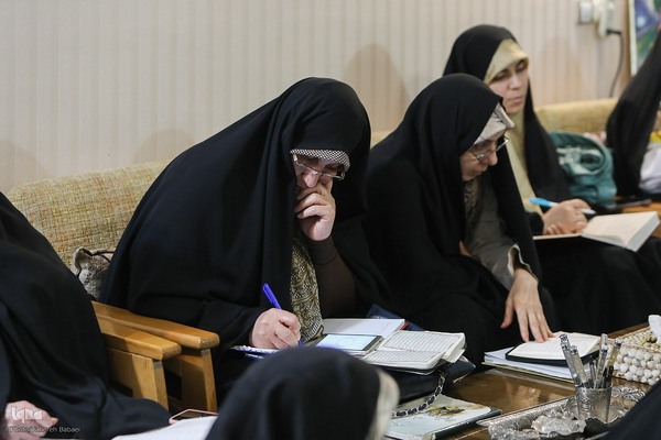 جشن روز معلم در جلسه آموزشی سیدمحسن موسوی‌بلده