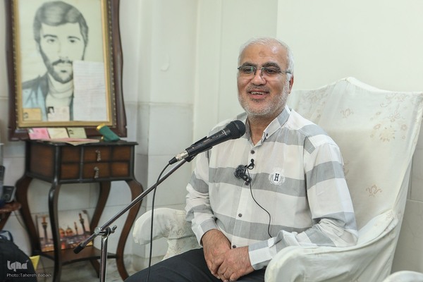 دیدار جامعه قرآنی با خانواده شهید سید جواد محمودی