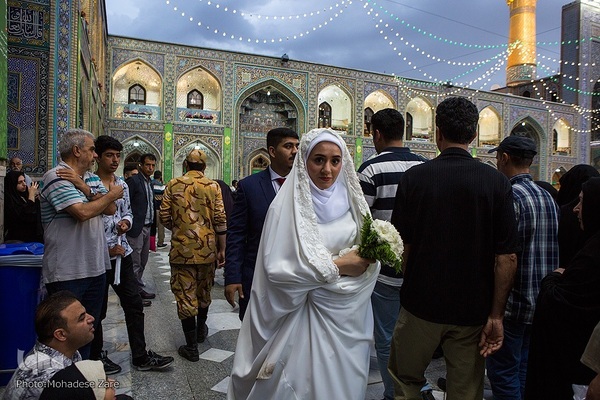 حرم مطهر رضوی در شب ولادت امام رضا(ع)