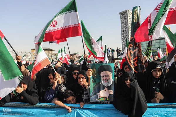 اجتماع مردمی شهدای خدمت، خادمان حرم ایران