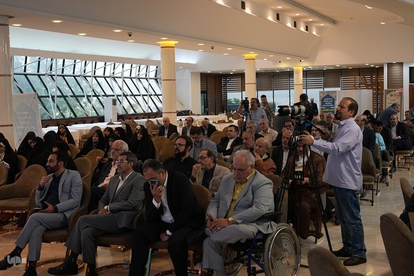 نشست تخصصی داوران سطح یک و پیشکسوتان مسابقات قرآنی کشور