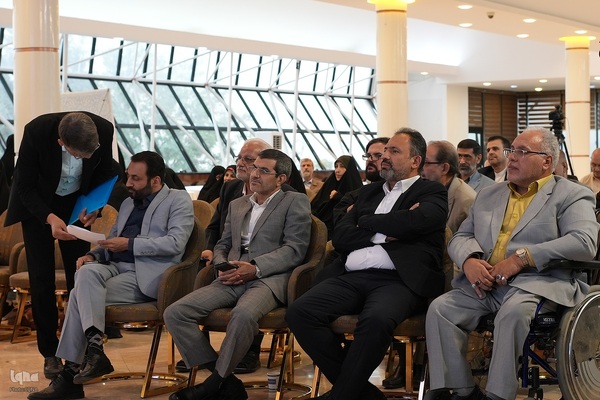 نشست تخصصی داوران سطح یک و پیشکسوتان مسابقات قرآنی کشور