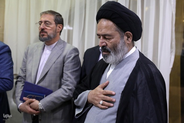 مراسم دعای کمیل زائران ایرانی در مدینه منوره