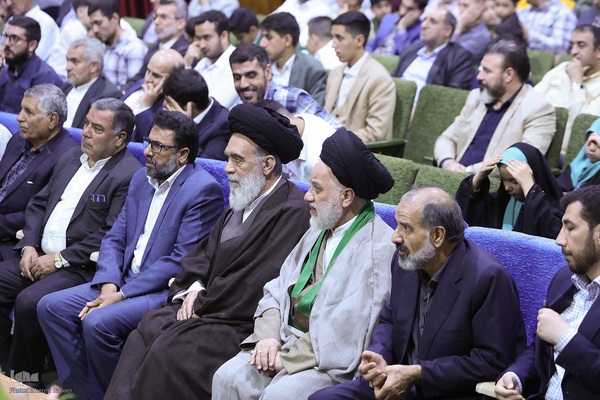 همایش تجلیل از حافظان کانون الزهرا مؤسسه مهد قرآن