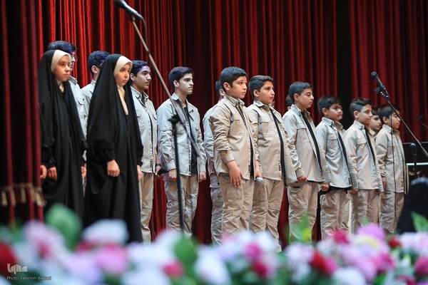 همایش تجلیل از حافظان کانون الزهرا مؤسسه مهد قرآن