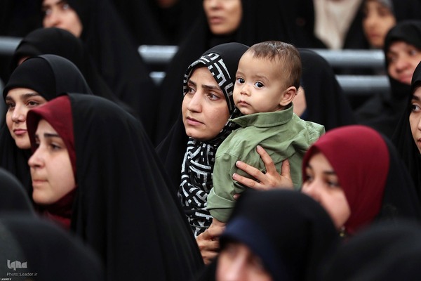 دیدار هزاران نفر از معلمان سراسر کشور با رهبر معظم انقلاب