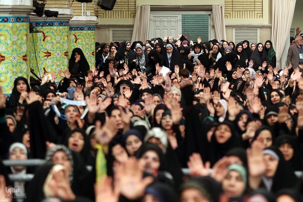 دیدار هزاران نفر از معلمان سراسر کشور با رهبر معظم انقلاب