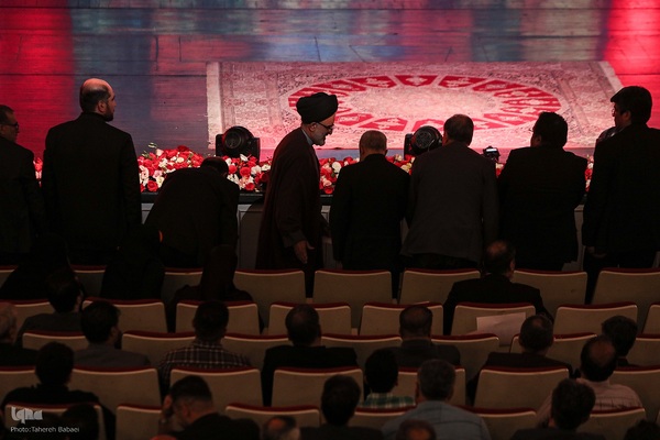 اجرای سمفونی پرواز به یاد شهدای خدمت در تالار وحدت