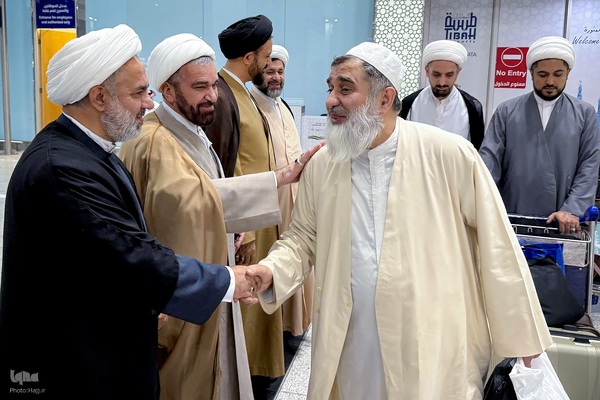 ورود نمایندگان دفاتر آیات و مراجع عظام تقلید به مدینه