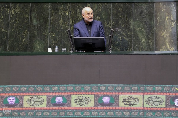 مراسم بزرگداشت شهید جمهور و دیگر شهدای خدمت