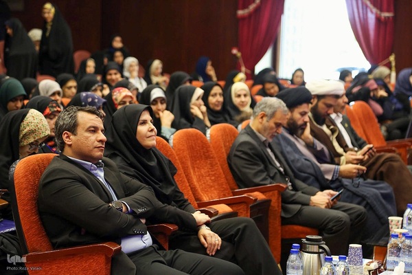 آئین اختتامیه بخش آوایی خواهران بیست و نهمین جشنواره قرآن وعترت وزارت بهداشت در زنجان