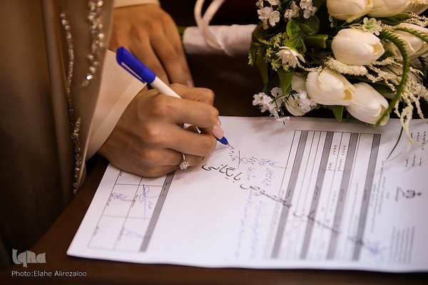 زیر سایه ضریح