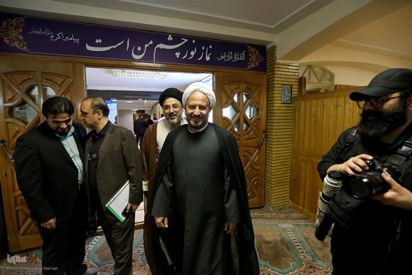 مراسم شعرخوانی آئینی به‌مناسبت رحلت امام خمینی (ره)