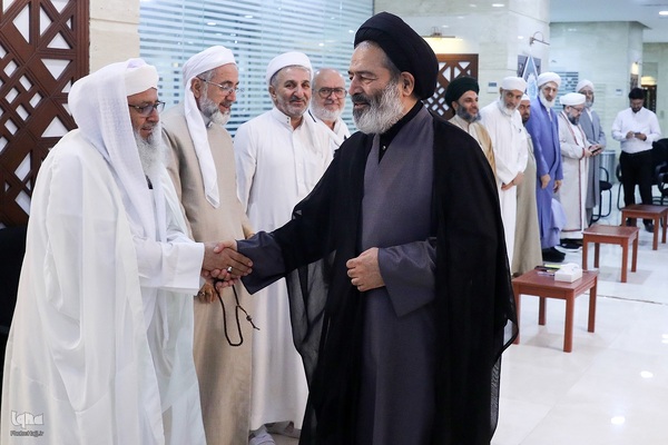 دیدار علمای اهل سنت با سرپرست حجاج ایرانی در مکه