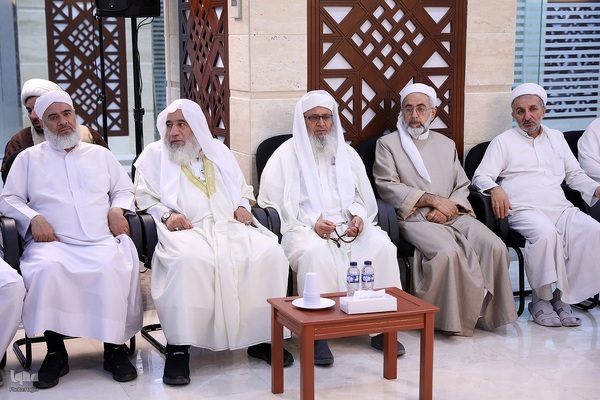 دیدار علمای اهل سنت با سرپرست حجاج ایرانی در مکه