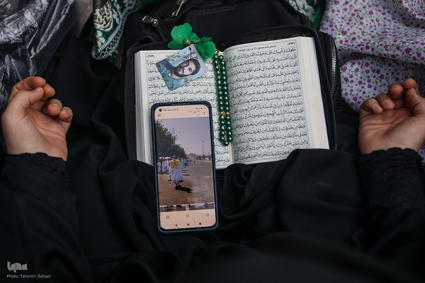 اجتماع پرشور دلدادگان حسینی در حرم عبدالعظیم (ع)؛ طنین دعای عرفه در قبله تهران