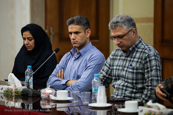 شست «حضرت علی(ع) از واقعیت تاریخی تا امام اسطوره‌ای» در مشهد