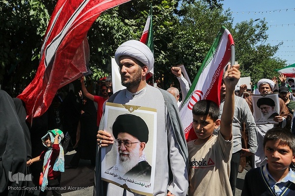 اجتماع مردم مشهد در محکومیت حمله اسرائیل به ایران