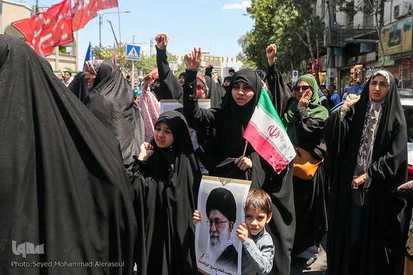 اجتماع مردم مشهد در محکومیت حمله اسرائیل به ایران