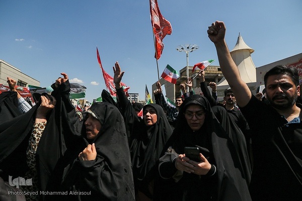 اجتماع مردم مشهد در محکومیت حمله اسرائیل به ایران