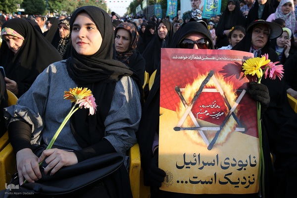 اجتماع بزرگ مردم قزوین در غدیر