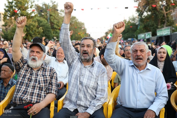 اجتماع بزرگ مردم قزوین در غدیر