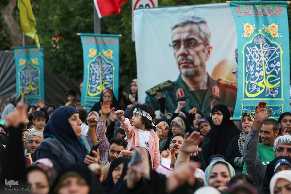 اجتماع بزرگ مردم قزوین در غدیر