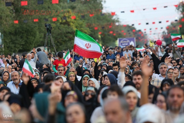 اجتماع بزرگ مردم قزوین در غدیر