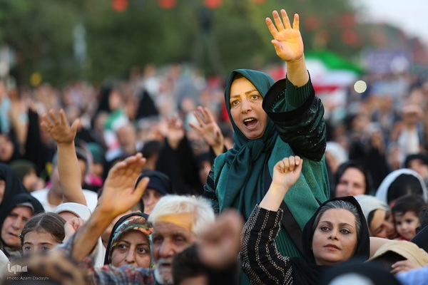 اجتماع بزرگ مردم قزوین در غدیر