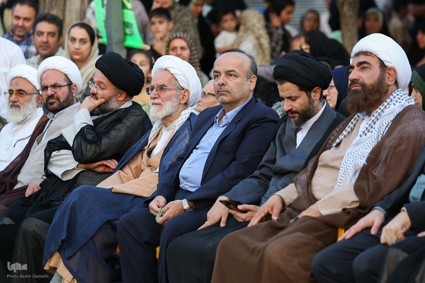 اجتماع بزرگ مردم قزوین در غدیر