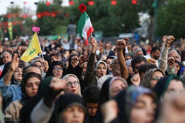 اجتماع بزرگ مردم قزوین در غدیر