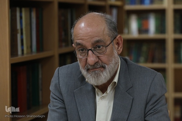 محمد اسفندیاری