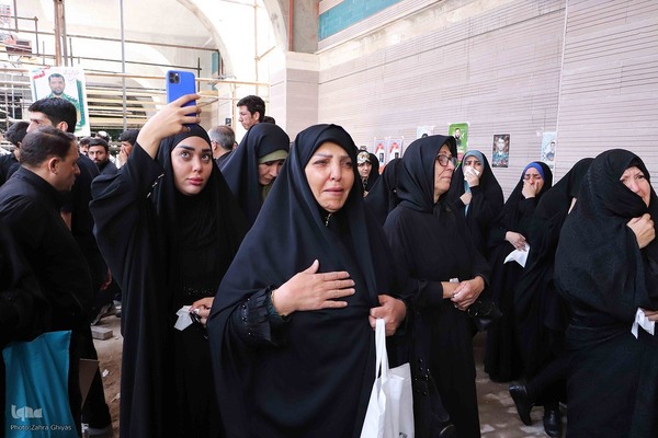 تشییع پیکر دو شهید قرآن آموز در تبریز