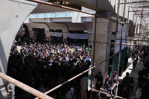 تشییع پیکر دو شهید قرآن آموز در تبریز