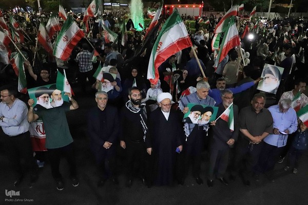 تجمع مردمی حمایت از بشارت فتح در تبریز