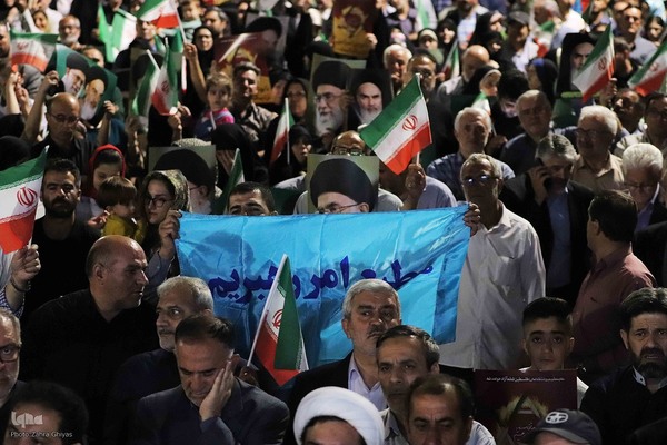 تجمع مردمی حمایت از بشارت فتح در تبریز