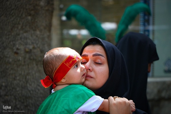 همایش شیرخوارگان حسینی در اصفهان
