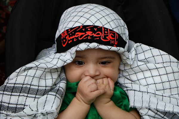 همایش شیرخوارگان حسینی در اصفهان
