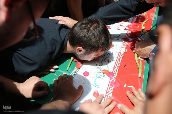 مراسم تشییع و خاکسپاری حافظ قرآن پاسدار شهید احسان ذاکری