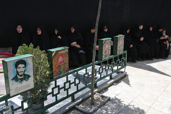 مراسم تشییع و خاکسپاری حافظ قرآن پاسدار شهید احسان ذاکری