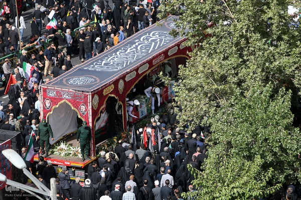 تشییع پیکر ۶۰ شهید اقتدار در تهران