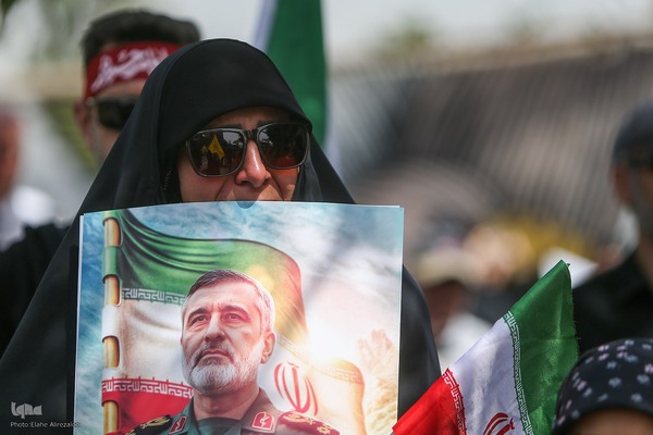 تشییع پیکر ۶۰ شهید اقتدار در تهران