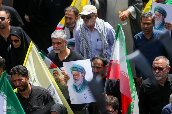 تشییع پیکر ۶۰ شهید اقتدار در تهران