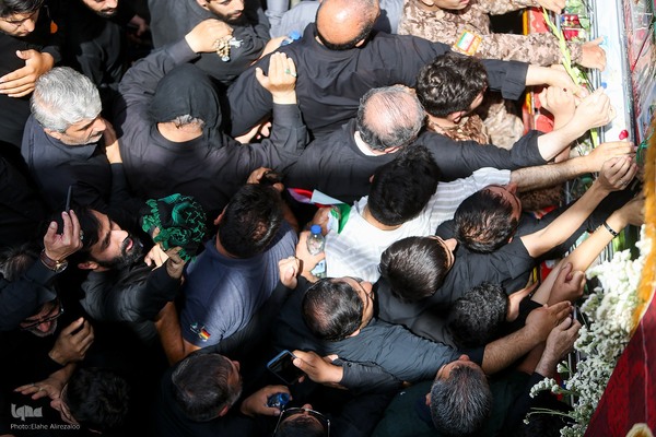 تشییع پیکر ۶۰ شهید اقتدار در تهران