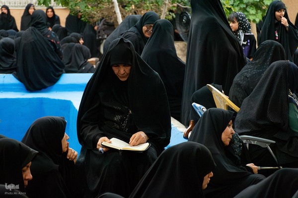 سنت روضه خانگی در خانه تاریخی شیخ‌الاسلام اصفهان