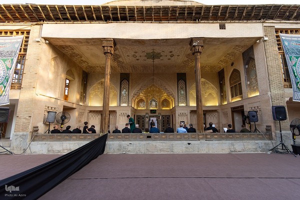 سنت روضه خانگی در خانه تاریخی شیخ‌الاسلام اصفهان