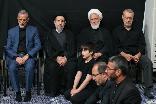 اولین شب مراسم عزاداری سید و سالار شهیدان(ع) در حسینیه امام خمینی(ره)