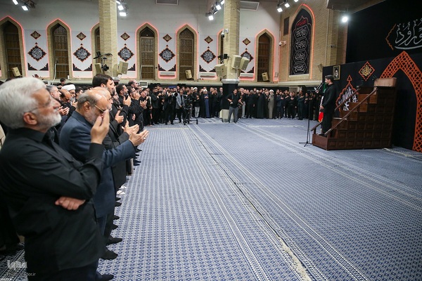 اولین شب مراسم عزاداری سید و سالار شهیدان(ع) در حسینیه امام خمینی(ره)